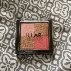Hikari shimmer bronzer